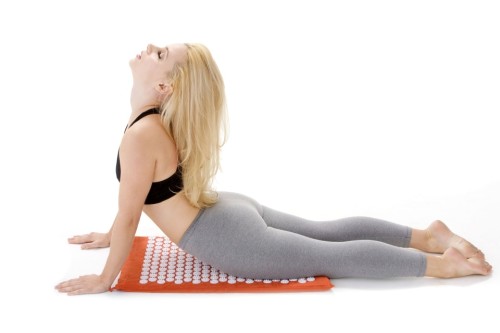 Комплекс основных позиций йоги при лечении остеохондроза